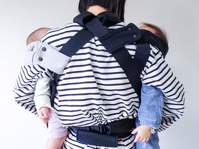 アンジュモベビー ヘッドサポート着用イメージ